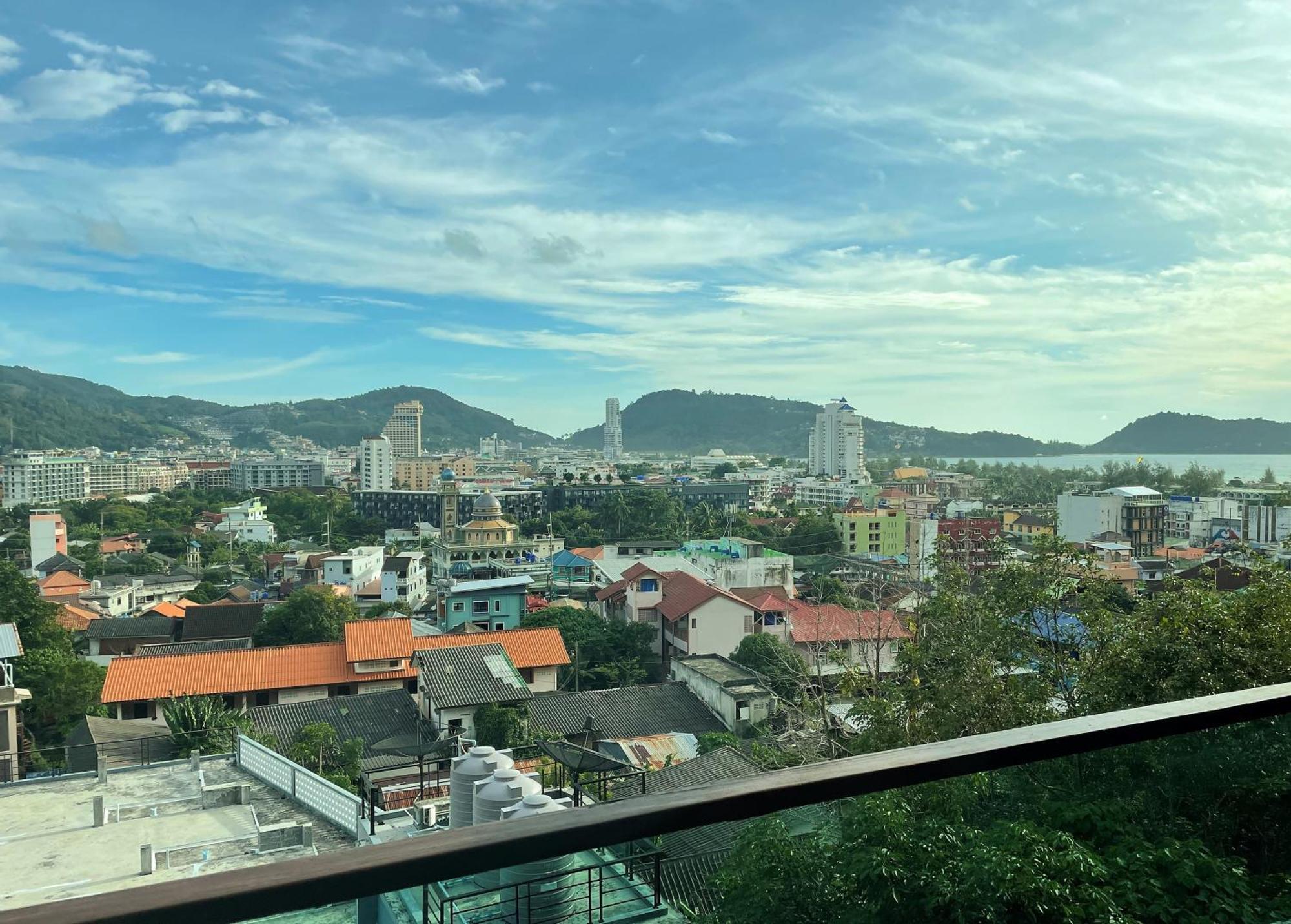 Emerald Terrace Apartments By Lofty Patong Kültér fotó